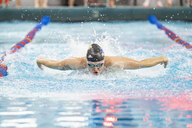 Kansas Holds Off Illinois as Both Teams Open Dual Meet Schedule Kansas Holds Off Illinois as Both Teams Open Dual Meet Schedule