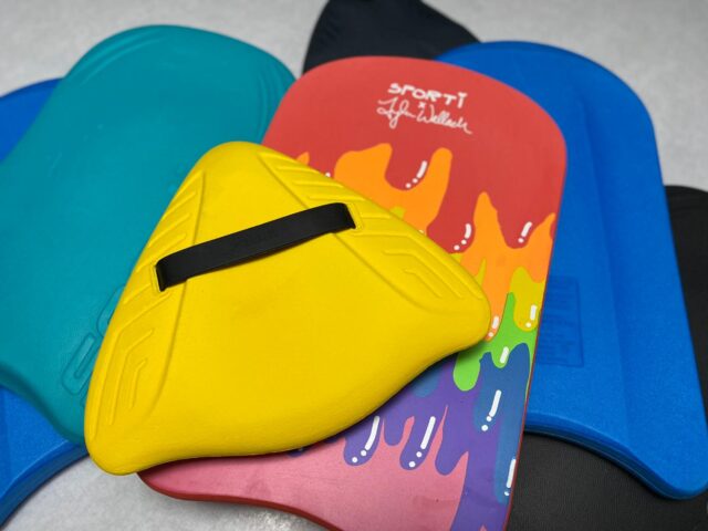 9 Best Kickboards for Swimmers (Kick Faster)