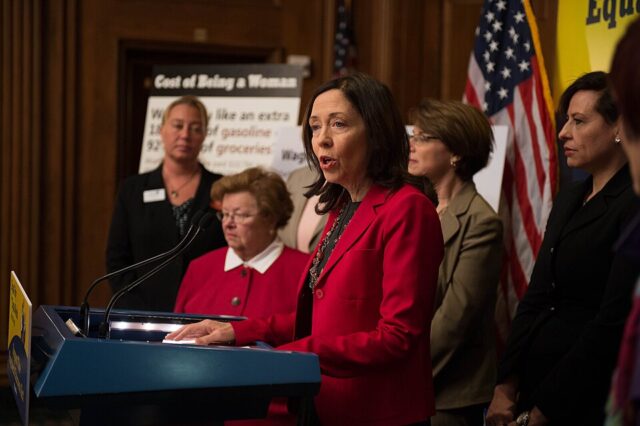 Cantwell Brings Preserving Women&rsquo;s & Olympic Sports To The Forefront During Senate Hearing