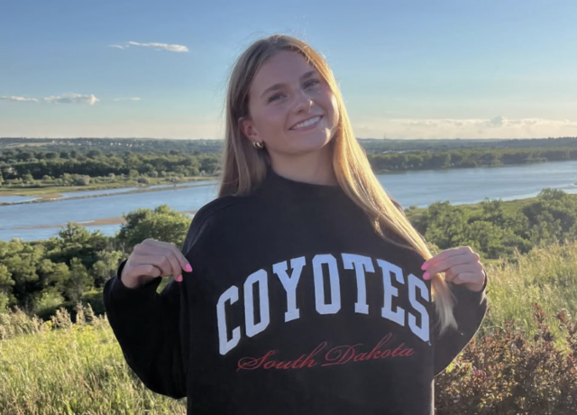 Winter Juniors Qualifier Maddie VerDouw Announces Verbal Commitment To South Dakota For Fall 2027