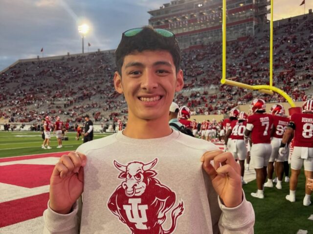 18 Josiah Collins (2028) Hands Verbal Commitment to In-state Indiana Hoosiers 18 Josiah Collins (2028) Hands Verbal Commitment to In-state Indiana Hoosiers