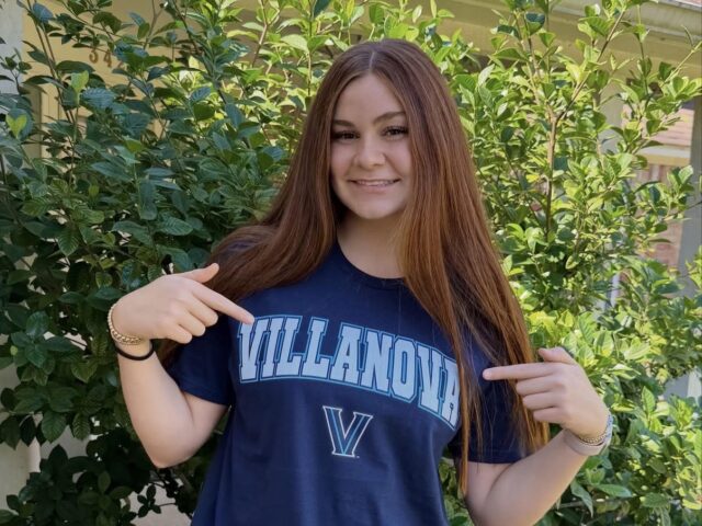 World Juniors Qualifier Lori Awad Commits to Swim for Villanova Starting Fall 2027